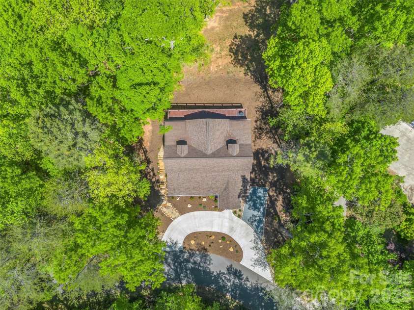 194 Summer Morning Court, Lake Lure, NC 28746.  MLS# CAR4373773, YatesRealty ID 21102. 