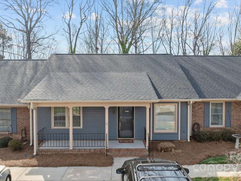 234 Pointe Circle, Rock Hill, SC 29732.  MLS# CAR4232154, YatesRealty ID 21102. 