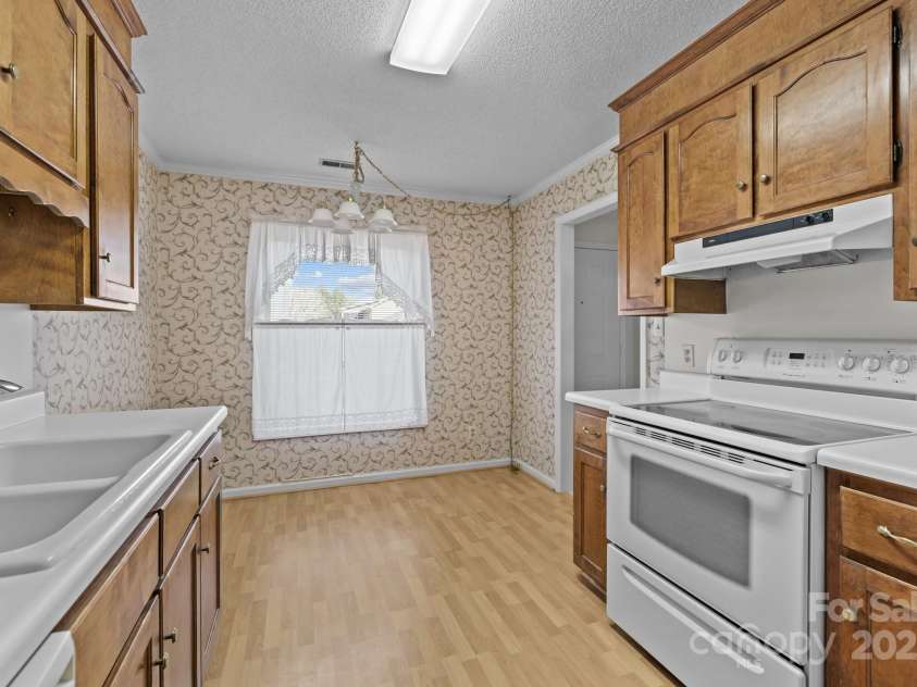 234 Pointe Circle, Rock Hill, SC 29732.  MLS# CAR4232154, YatesRealty ID 21102. 