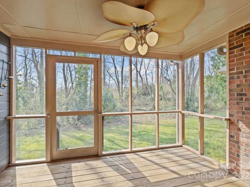 234 Pointe Circle, Rock Hill, SC 29732.  MLS# CAR4232154, YatesRealty ID 21102. 