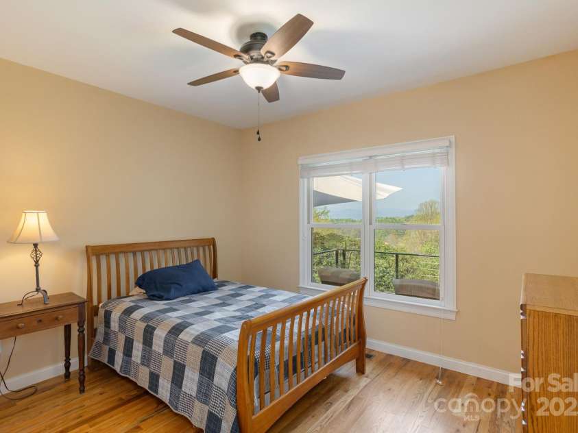 28 Tudor Crescent Court, Hendersonville, NC 28739.  MLS# CAR4255381, YatesRealty ID 21103. 