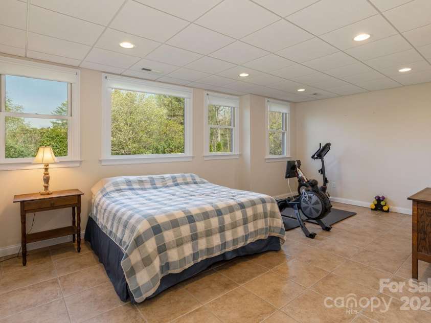 28 Tudor Crescent Court, Hendersonville, NC 28739.  MLS# CAR4255381, YatesRealty ID 21103. 