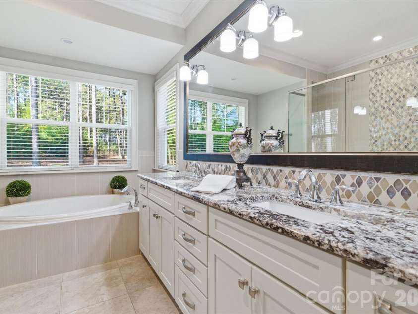 3097 Sherman Drive, Lancaster, SC 29720.  MLS# CAR4366322, YatesRealty ID 21103. Gorgeous dual vanities