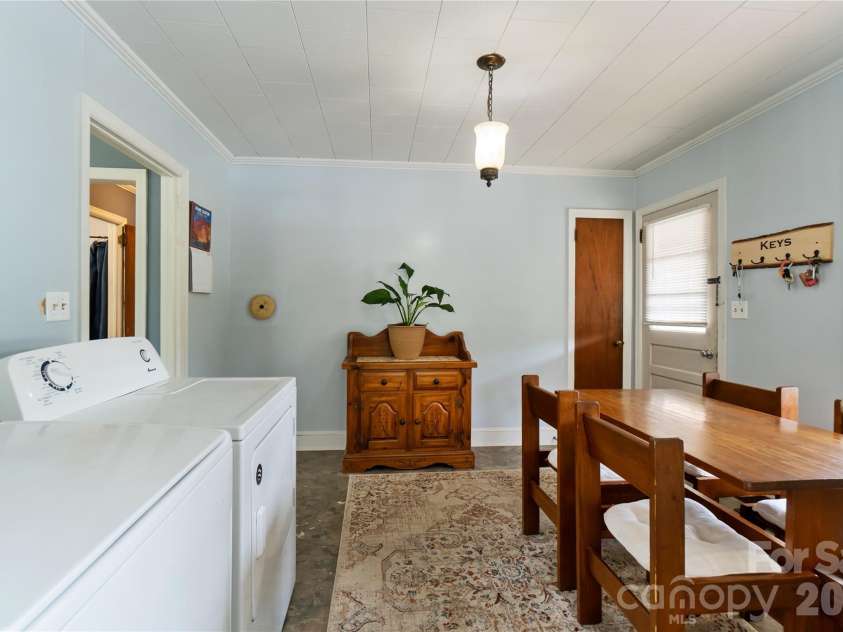 421 Passaic Street, Peachland, NC 28133.  MLS# CAR4379991, YatesRealty ID 21104. A clean slate kitchen - ready for someone ready to create something beautiful for their needs!