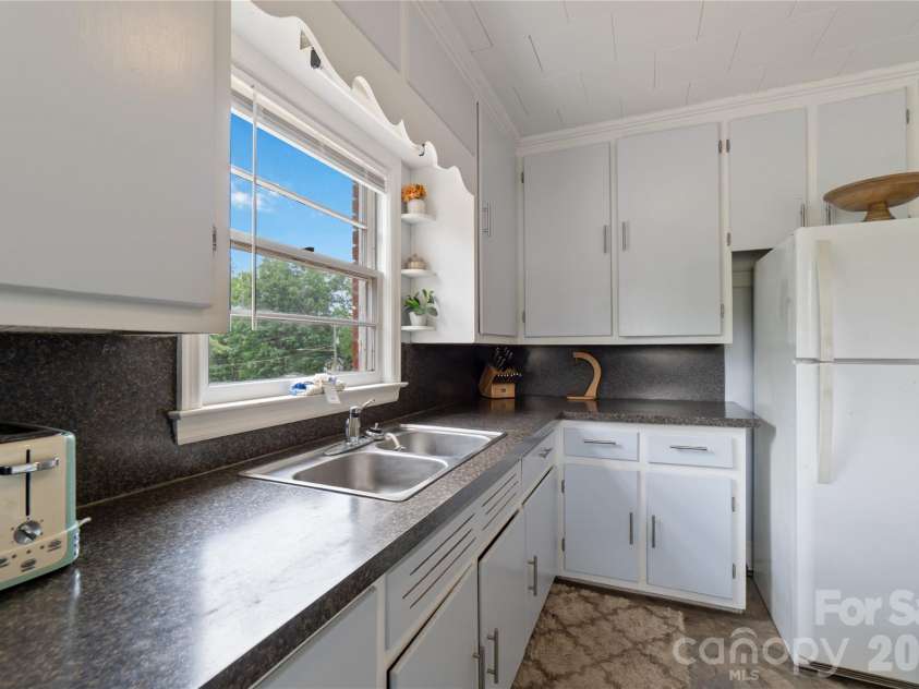 421 Passaic Street, Peachland, NC 28133.  MLS# CAR4379991, YatesRealty ID 21104. A clean slate kitchen - ready for someone ready to create something beautiful for their needs!