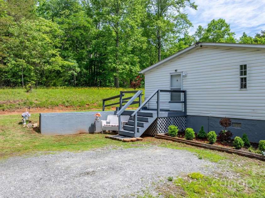 4375 Fox Road, Lenoir, NC 28645.  MLS# CAR4260702, YatesRealty ID 21105. 
