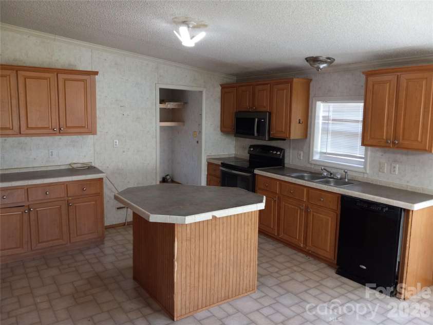 130 Gray Fox Drive, Lawndale, NC 28090.  MLS# CAR4369514, YatesRealty ID 21106. 