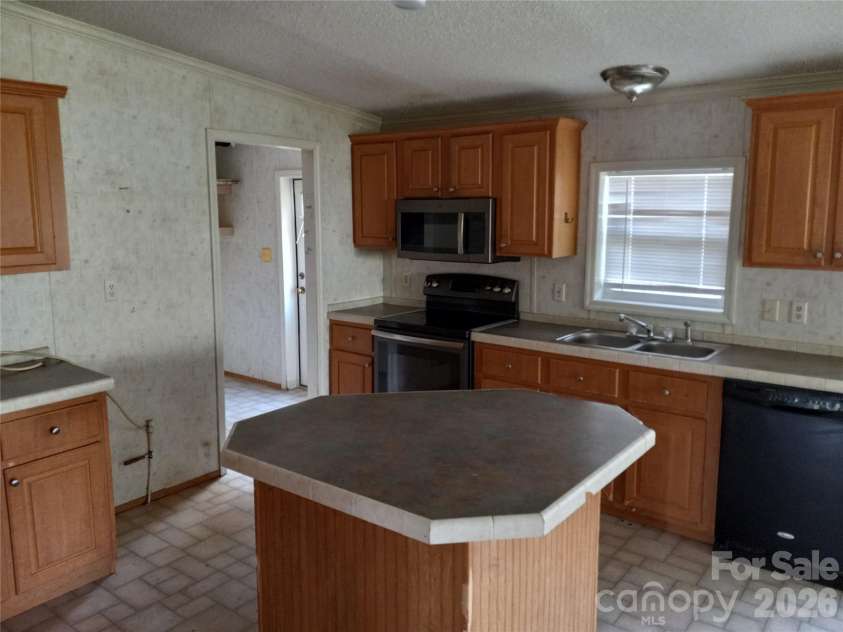 130 Gray Fox Drive, Lawndale, NC 28090.  MLS# CAR4369514, YatesRealty ID 21106. 