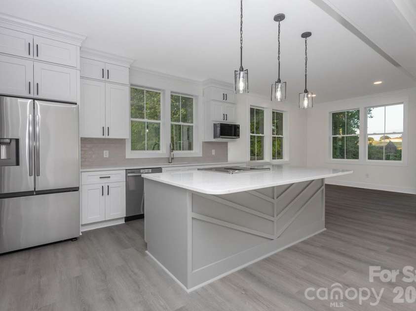 102 Starmount Drive, Kings Mountain, NC 28086.  MLS# CAR4376237, YatesRealty ID 21107. 