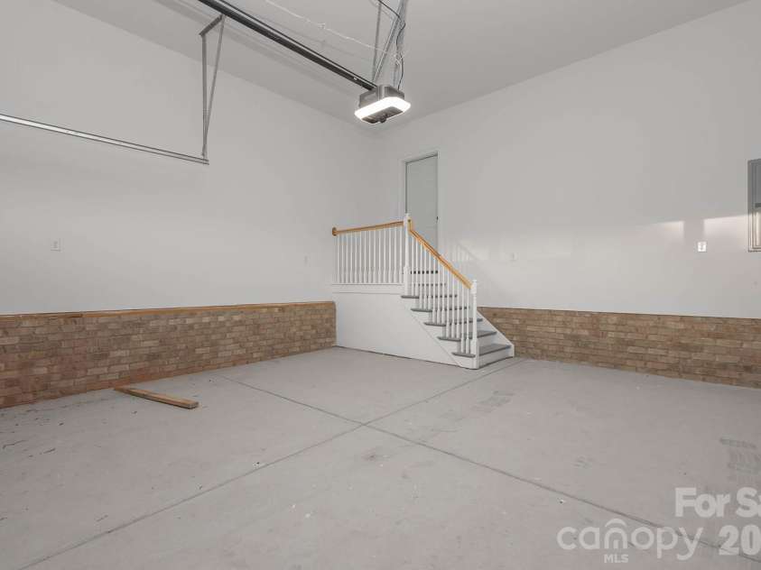102 Starmount Drive, Kings Mountain, NC 28086.  MLS# CAR4376237, YatesRealty ID 21107. 