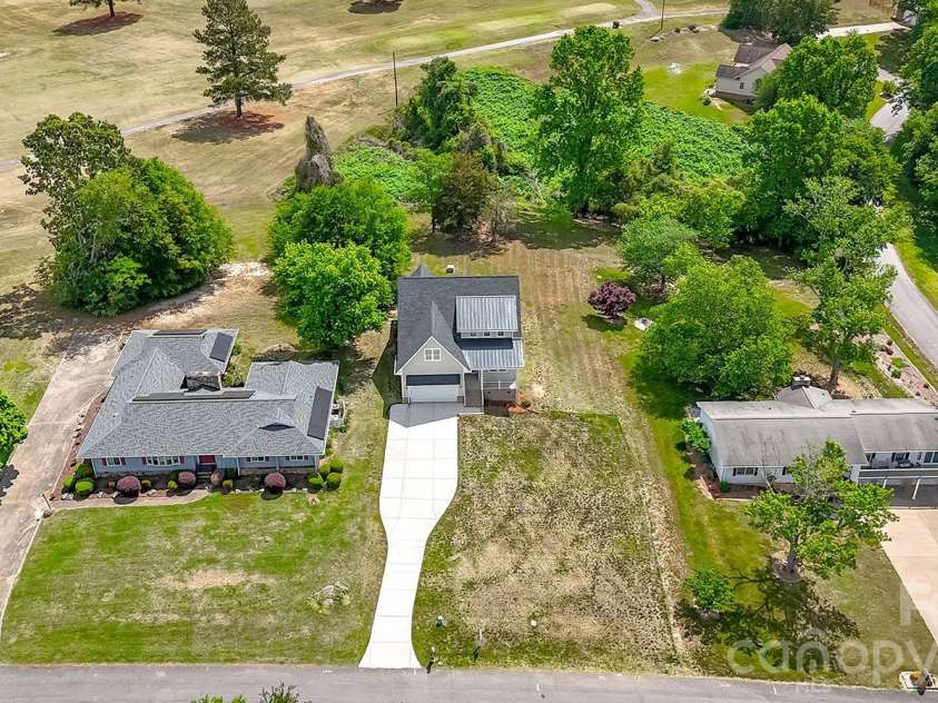 102 Starmount Drive, Kings Mountain, NC 28086.  MLS# CAR4376237, YatesRealty ID 21107. 