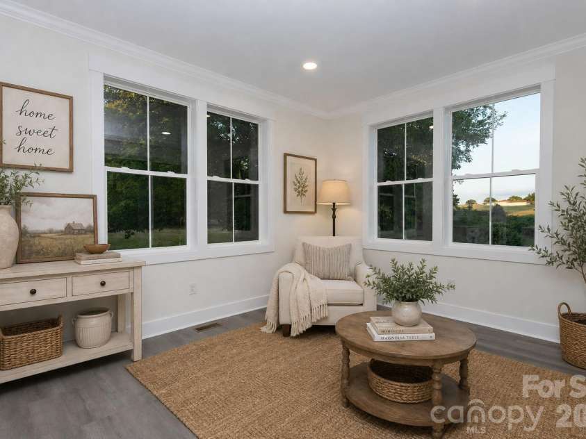 102 Starmount Drive, Kings Mountain, NC 28086.  MLS# CAR4376237, YatesRealty ID 21107. 