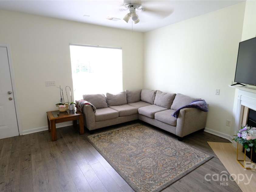 7046 Dorn Circle, Charlotte, NC 28212.  MLS# CAR4265262, YatesRealty ID 21107. 