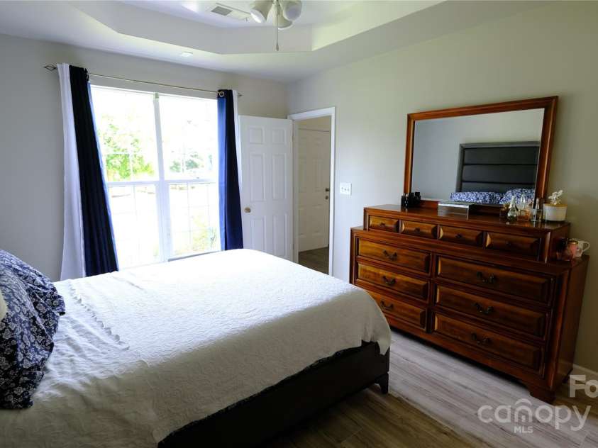 7046 Dorn Circle, Charlotte, NC 28212.  MLS# CAR4265262, YatesRealty ID 21107. 