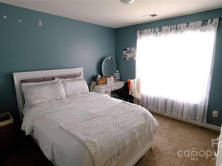 7046 Dorn Circle, Charlotte, NC 28212.  MLS# CAR4265262, YatesRealty ID 21107. 