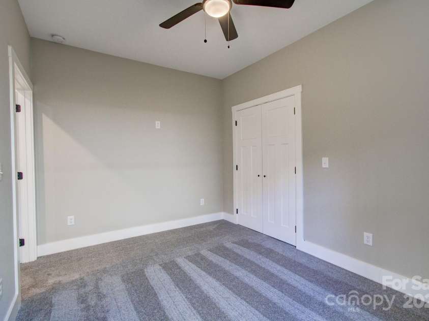 115 Northbend Drive, Asheville, NC 28804.  MLS# CAR4196714, YatesRealty ID 21108. 