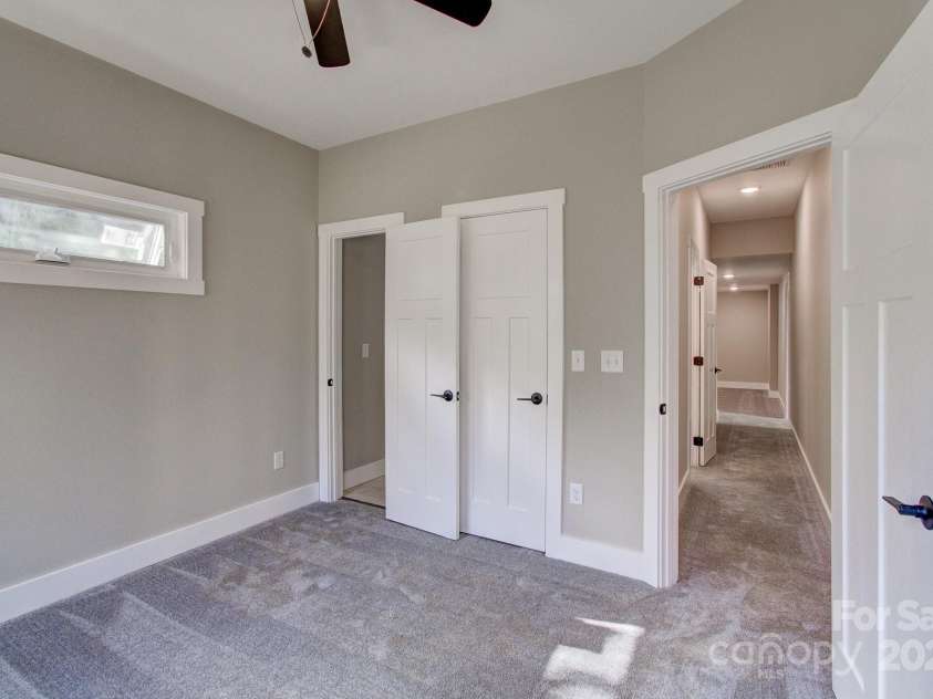 115 Northbend Drive, Asheville, NC 28804.  MLS# CAR4196714, YatesRealty ID 21108. 