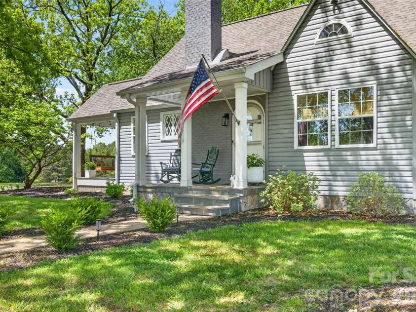581 Hicks Creek Road, Troutman, NC 28166.  MLS# CAR4378036, YatesRealty ID 21108. 
