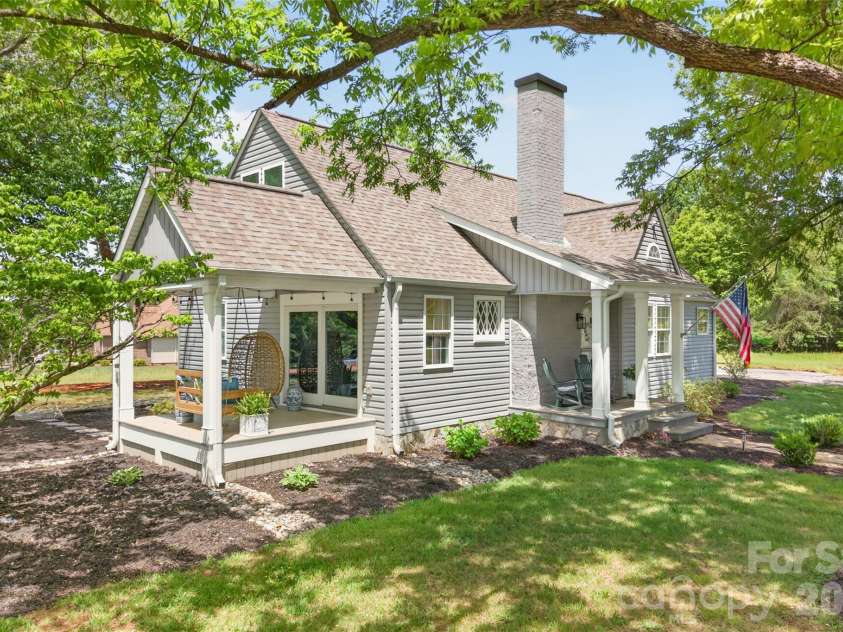 581 Hicks Creek Road, Troutman, NC 28166.  MLS# CAR4378036, YatesRealty ID 21108. 