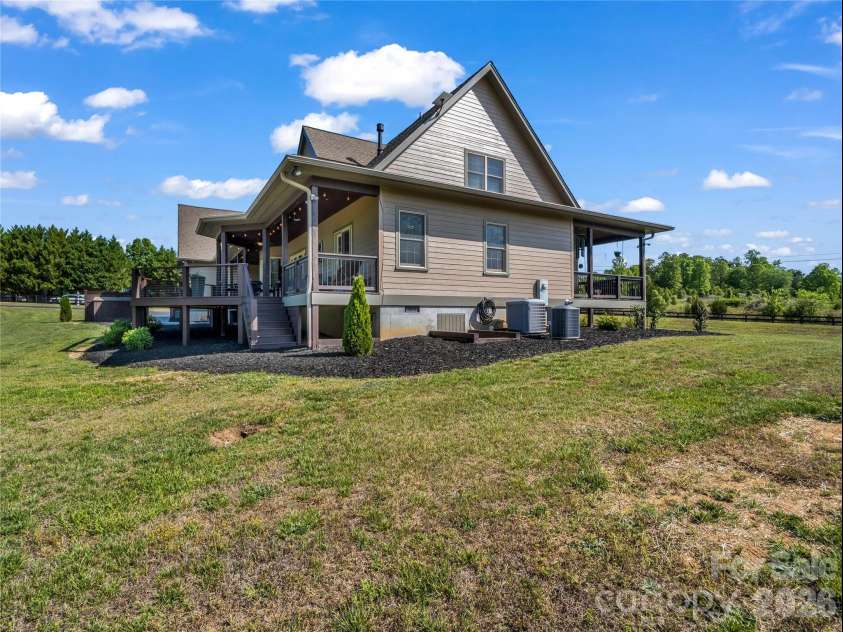 121 Emerald Parkway, Rutherfordton, NC 28139.  MLS# CAR4376283, YatesRealty ID 21109. 