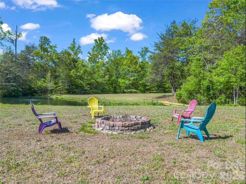 121 Emerald Parkway, Rutherfordton, NC 28139.  MLS# CAR4376283, YatesRealty ID 21109. 
