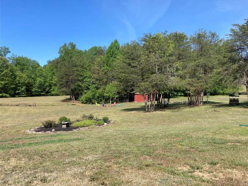 121 Emerald Parkway, Rutherfordton, NC 28139.  MLS# CAR4376283, YatesRealty ID 21109. 