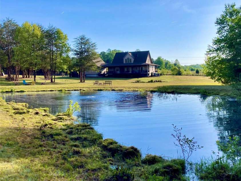 121 Emerald Parkway, Rutherfordton, NC 28139.  MLS# CAR4376283, YatesRealty ID 21109. Emerald Lake Common Area