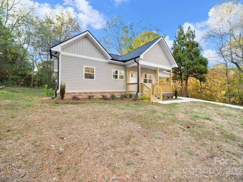 400 El Bethel Road, Kings Mountain, NC 28086.  MLS# CAR4315708, YatesRealty ID 2111. 