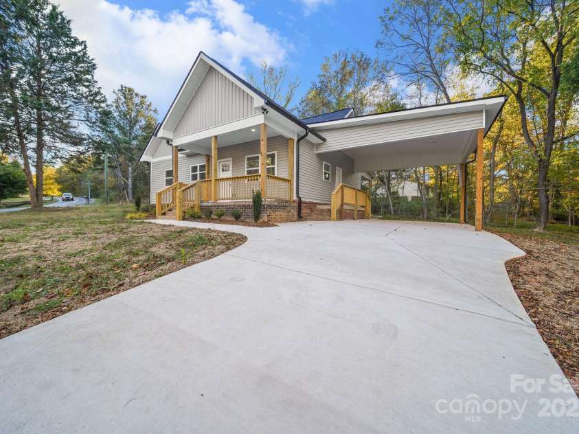 400 El Bethel Road, Kings Mountain, NC 28086.  MLS# CAR4315708, YatesRealty ID 2111. 