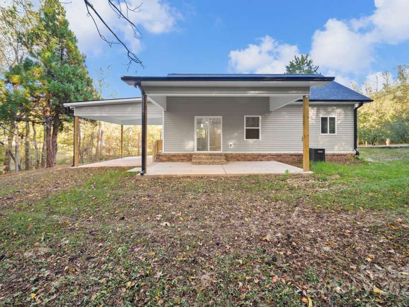 400 El Bethel Road, Kings Mountain, NC 28086.  MLS# CAR4315708, YatesRealty ID 2111. 