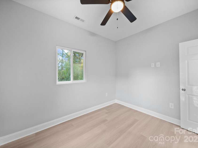 400 El Bethel Road, Kings Mountain, NC 28086.  MLS# CAR4315708, YatesRealty ID 2111. Bedroom