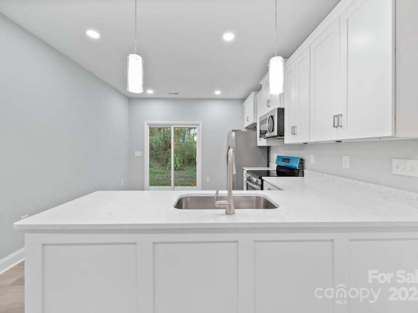 400 El Bethel Road, Kings Mountain, NC 28086.  MLS# CAR4315708, YatesRealty ID 2111. Kitchen