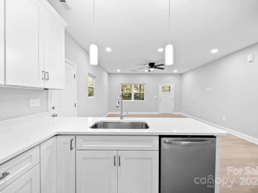 400 El Bethel Road, Kings Mountain, NC 28086.  MLS# CAR4315708, YatesRealty ID 2111. Kitchen view to front door