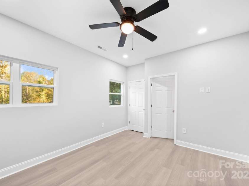 400 El Bethel Road, Kings Mountain, NC 28086.  MLS# CAR4315708, YatesRealty ID 2111. Primary Bedroom