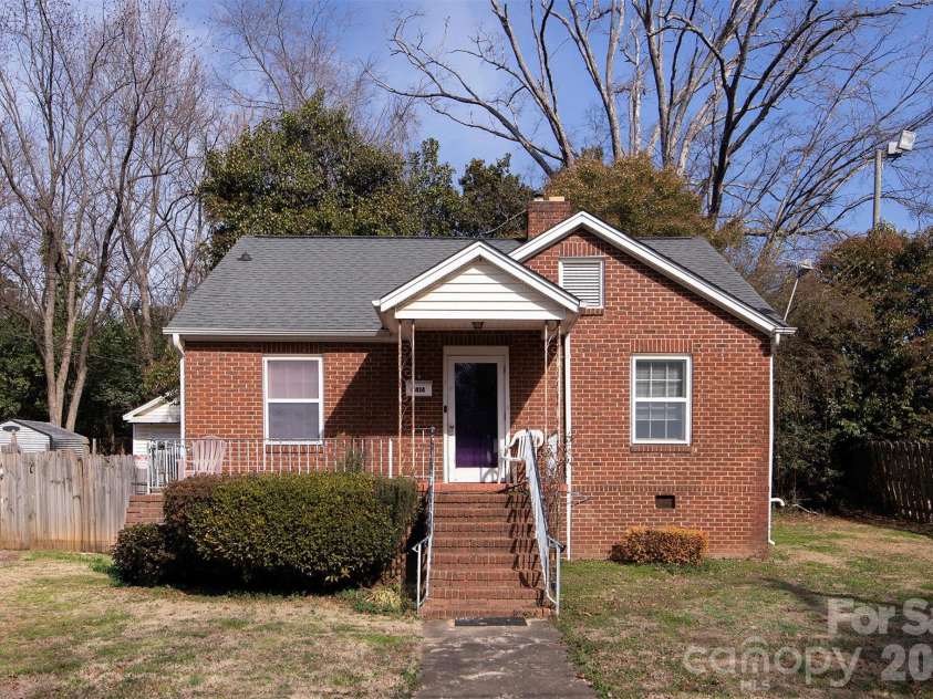 4414 Major Street, Charlotte, NC 28208.  MLS# CAR4349572, YatesRealty ID 2111. 