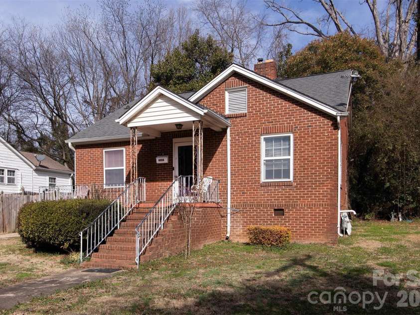 4414 Major Street, Charlotte, NC 28208.  MLS# CAR4349572, YatesRealty ID 2111. 
