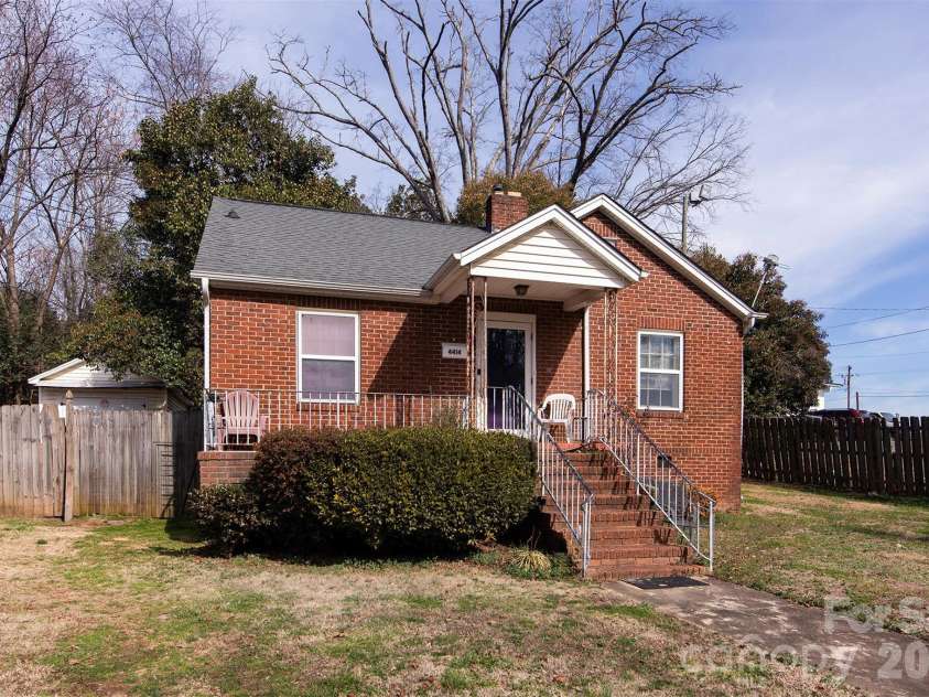 4414 Major Street, Charlotte, NC 28208.  MLS# CAR4349572, YatesRealty ID 2111. 