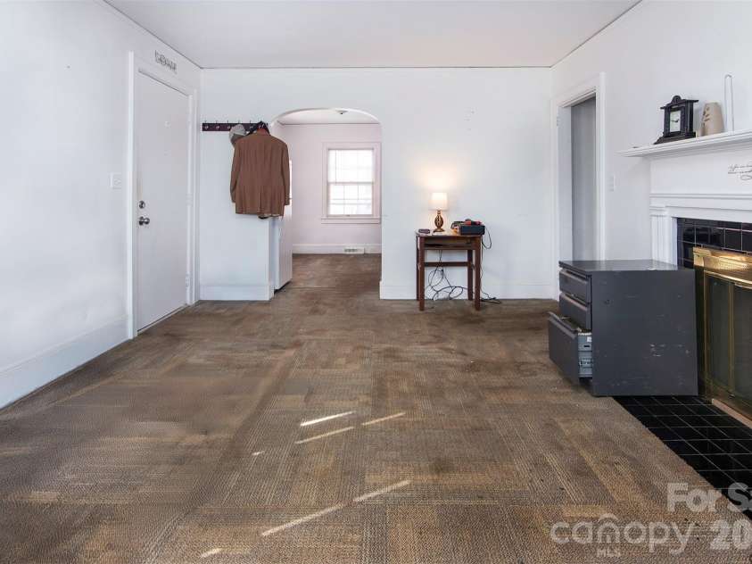 4414 Major Street, Charlotte, NC 28208.  MLS# CAR4349572, YatesRealty ID 2111. 