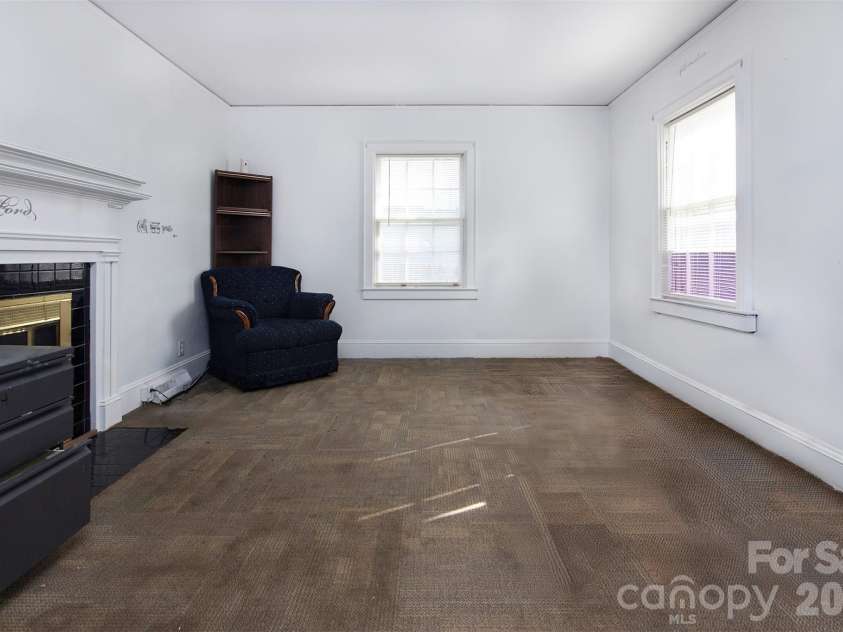 4414 Major Street, Charlotte, NC 28208.  MLS# CAR4349572, YatesRealty ID 2111. 