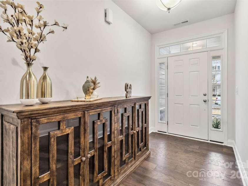 531 Red Wolf Lane, Clover, SC 29710.  MLS# CAR4224880, YatesRealty ID 2111. 