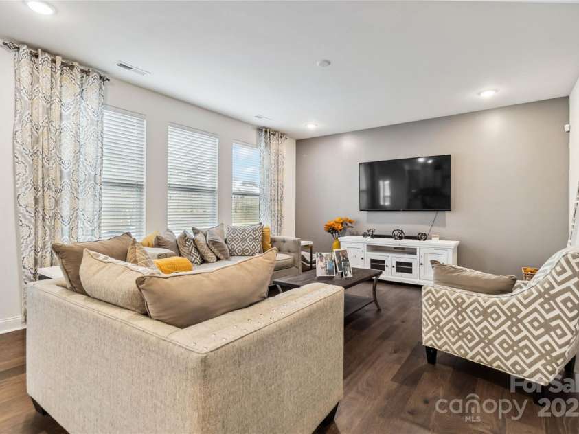 531 Red Wolf Lane, Clover, SC 29710.  MLS# CAR4224880, YatesRealty ID 2111. 