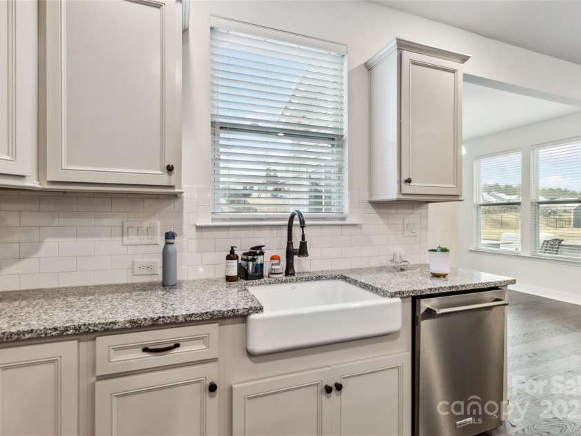 531 Red Wolf Lane, Clover, SC 29710.  MLS# CAR4224880, YatesRealty ID 2111. 