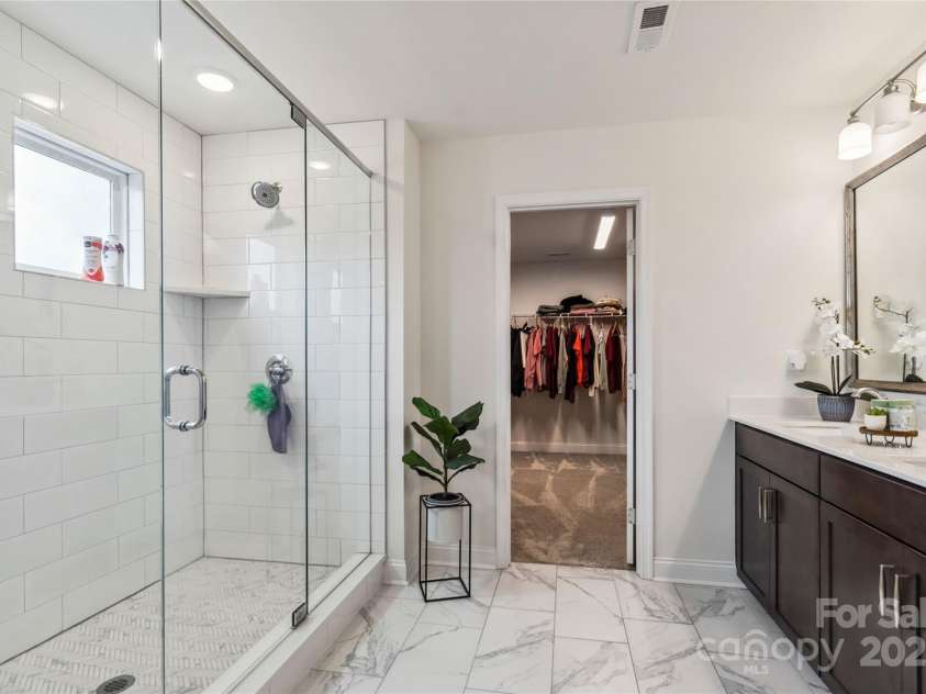 531 Red Wolf Lane, Clover, SC 29710.  MLS# CAR4224880, YatesRealty ID 2111. 