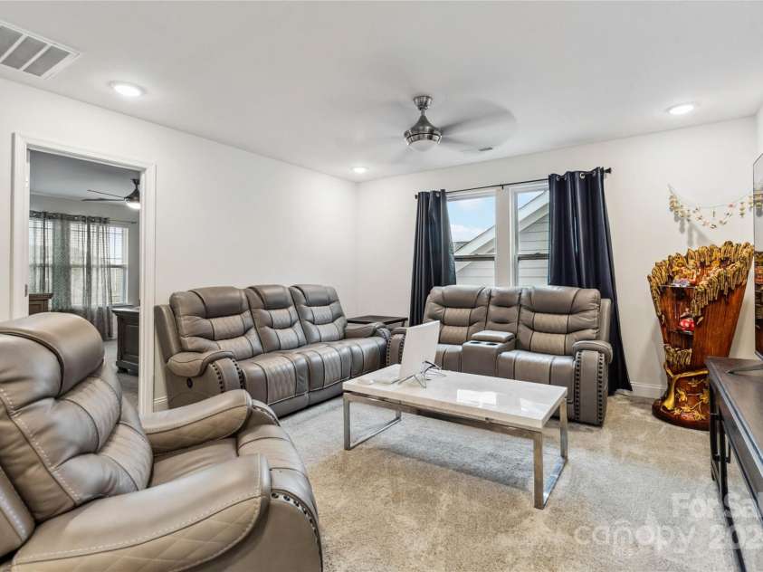 531 Red Wolf Lane, Clover, SC 29710.  MLS# CAR4224880, YatesRealty ID 2111. 