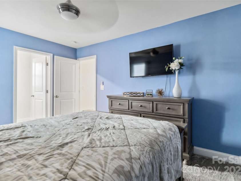 531 Red Wolf Lane, Clover, SC 29710.  MLS# CAR4224880, YatesRealty ID 2111. 