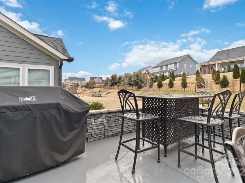 531 Red Wolf Lane, Clover, SC 29710.  MLS# CAR4224880, YatesRealty ID 2111. 