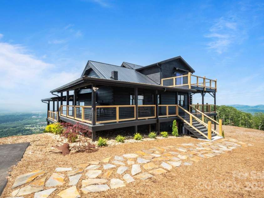 6500 Burkemont Road, Morganton, NC 28655.  MLS# CAR4273645, YatesRealty ID 21110. 
