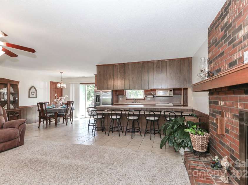 116 Deer Trail Road, Statesville, NC 28677.  MLS# CAR4272587, YatesRealty ID 21111. 