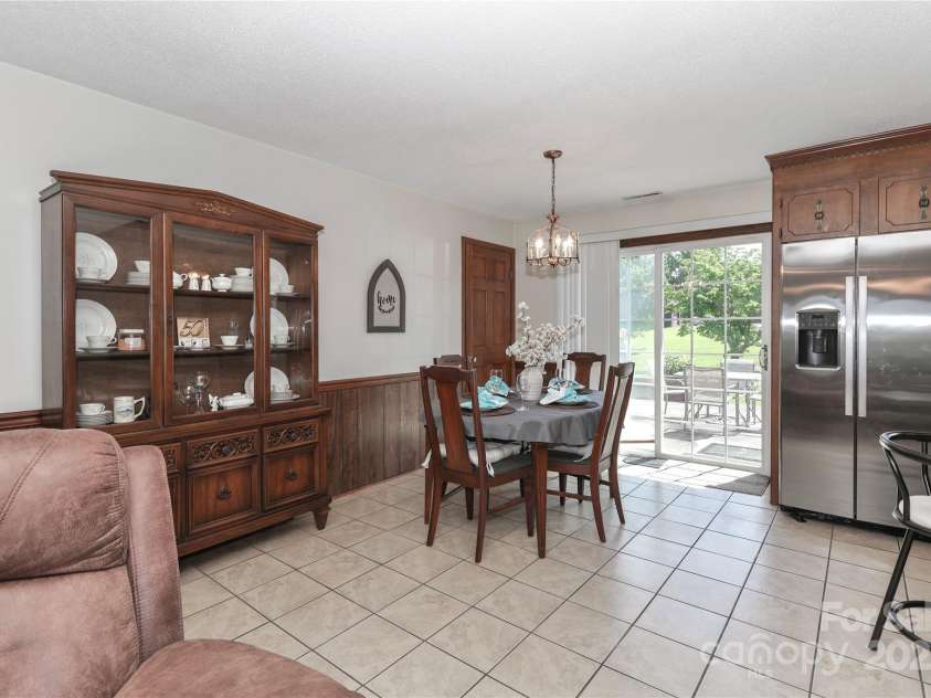 116 Deer Trail Road, Statesville, NC 28677.  MLS# CAR4272587, YatesRealty ID 21111. 