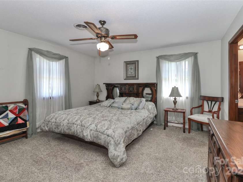 116 Deer Trail Road, Statesville, NC 28677.  MLS# CAR4272587, YatesRealty ID 21111. 